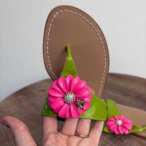 Miss Trish for Target Women's Size 8 Patent Leather Thong Sandals Flower Detail - Picture 2 of 8